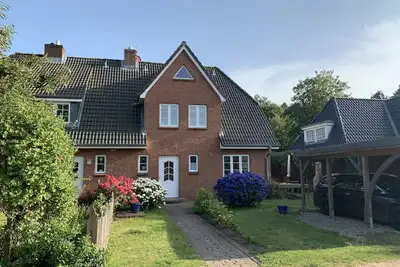 Image de Vacation apartment \"Haus Tarje\" Your family vacation in the heart of the island of Amrum