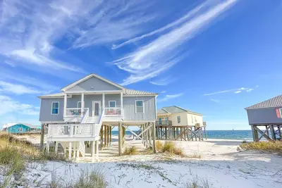 Image de Dauphin Tale - Family Friendly Gulf View Home only Steps to Gulf of Mexico