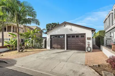 Image de Beach Access Retreat_2 Bd, 2 Ba, Walk to the Beach