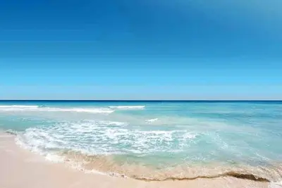 Image de 1/4 block to Lido Beach and short walk to St. Armand’s Circle