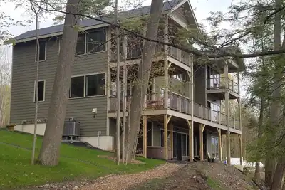 Image de Private Lake House on Cayuga Lake in wine country near Taughannock Park