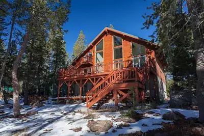 Image de Serene Lakes - Wonderful Waterfront Family Escape