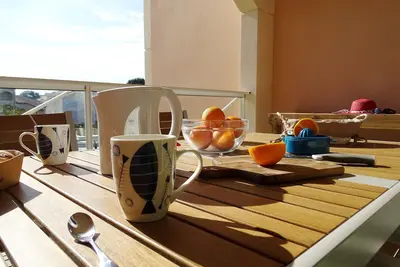 Image de A 500 m plage confort, wifi privé Fibre, draps, piscine, parking, avantages