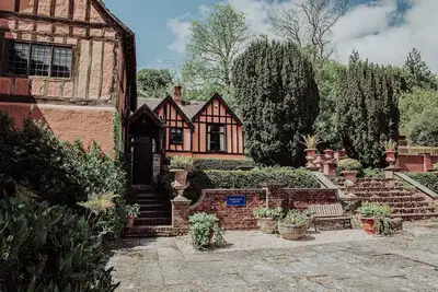 Image de A unique opportunity to stay in an historic house on the Dorset\/Wiltshire border