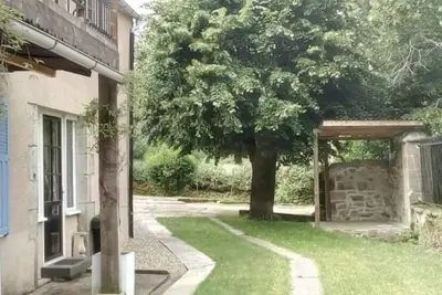 Image de Maison au calme dans le joli bourg de Saignes entre Sancy et Puy Mary
