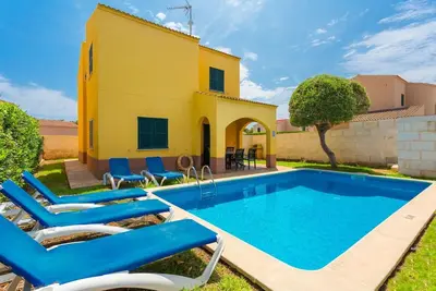 Image de Villa La Luna - Trois Chambres Villa, Couchages 6