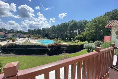 Maison classée 2 étoiles, lieu exceptionnel au milieu des Pins, vue sur  piscine