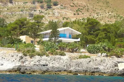 Image de Villa Zarbo Di Mare On The Rocks Ground Floor