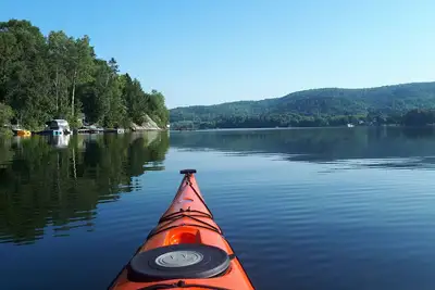 Image de Moments de détente sur le bord du lac