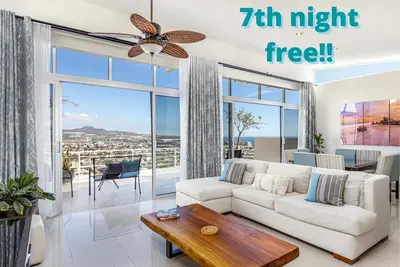 Image de ☀️  Breathtaking Views 3br Penthouse walking to Marina & Downtown ☀️
