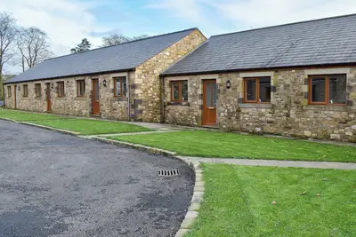 Image de Six Dorchester Drive - Uk32627