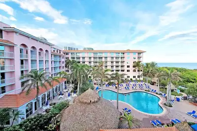 Image de Palm Beach Shores Resort - Comfortable King Bed - Private Beach