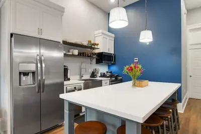 Image de 3br comfortable home with 10 minute drive to French Quarter