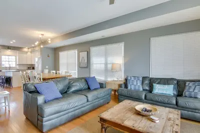 Image de Bay-View Retreat w/ 5 Balconies in Bethany Beach!