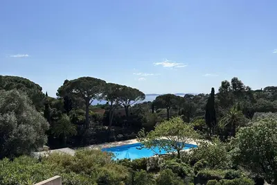 Image de Gigaro - Appartement climatisé avec vue mer et plage à pied