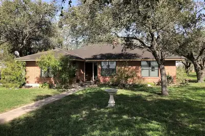 Image de Four bedroom country home that is Great for Family Reunions or a Quiet Retreat.