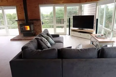 Image de Spacious ocean view beach house - sleeps 12