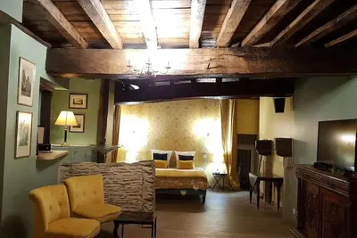 Image de Suite with individual Spa \"Seigneurial Suite\"