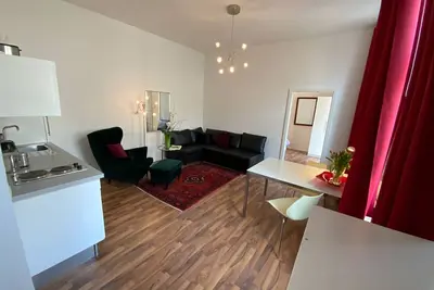 Image de Excellently located 2-room apartment with balcony and high-speed internet in Mitte