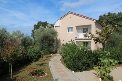 Image de Modernly decorated and attractive apartment Ljudmila for 4 persons in Malinska
