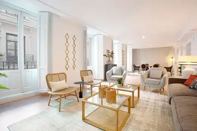 Image de Extraordinary apartment in exclusive area of Madrid. Madrazo Ii