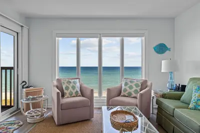 Image de Maritime West Unit C-33-Ocean Front Condo