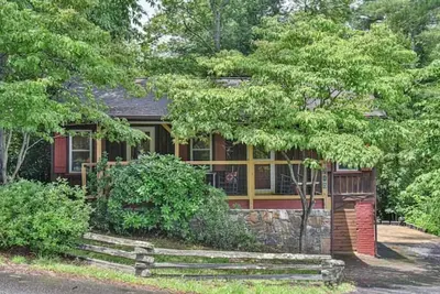 Image de Ursa Minor - Cottonwood Properties