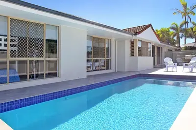 Image de Beautiful Beach House in the Heart of Town
