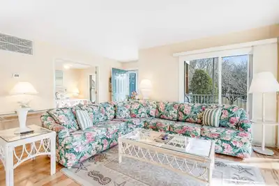 Image de Sea Colony Pond-Front Condo w/ WiFi & Shared Pools, Tennis, and Fitness Center