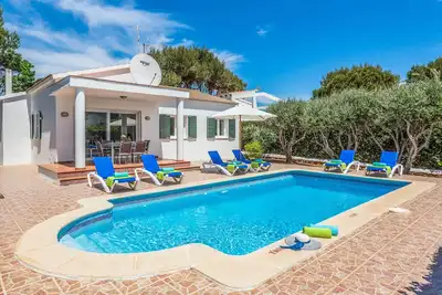 Image de Villa Velasco Cb with swimmingpool, Terrace, Garden, Bbq and Near the Sea.