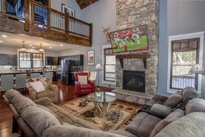 Image de Mountain Cottage with Scenic Views and Four Sleeping Areas