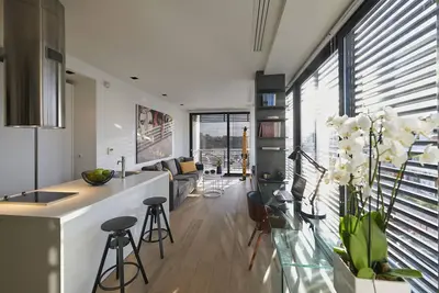 Image de Ma Maison N°4, Downtown Loft, Short walk to Acropolis, 300Mbps internet, 1' to Metro