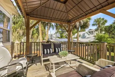 Image de Tyson House is historic, beautifully restored, convenient to beach & restaurants