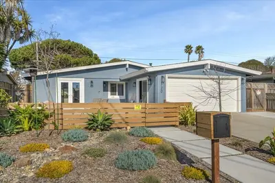 Image de Natural Bridges/West Cliff Drive+Ev Charging+Gorgeous Remodel