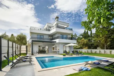 Image de Luxury Villa Costanea with Pool