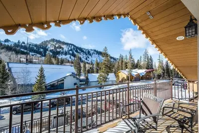 Image de Brighton Chalet Utah Entire 9 Bedroom House