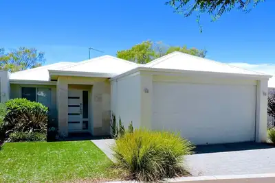 Image de Contemporary Cove -- Family Friendly, Wifi, Beach
