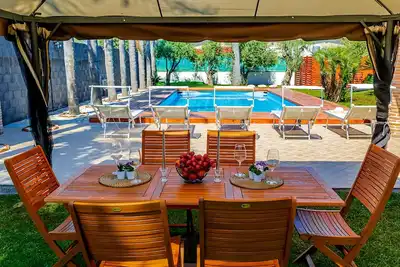 Villa San Biagio - Garden and pool