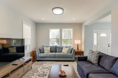 Image de Spacious Elegantly Furnished 4br House in Great Location in Baltimore