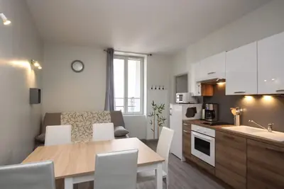 Image de Appartement T2 Central avec Ascenseur et Wifi au Mont-Dore