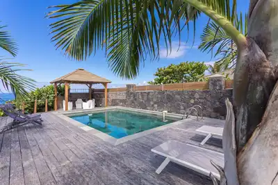 Image de Belle Villa De Standing Au Bord De Mer