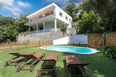 Image de Maison avec piscine privée, clim et wifi