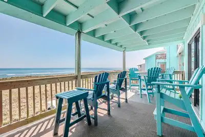 Image de My Paradise | Oceanfront + Pet Friendly!