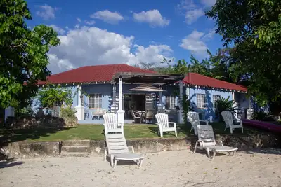 Image de Private Beach Front Villa with Pool