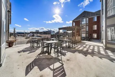 Image de Kasa | Welcoming 1bd, Near St. Joseph River | South Bend