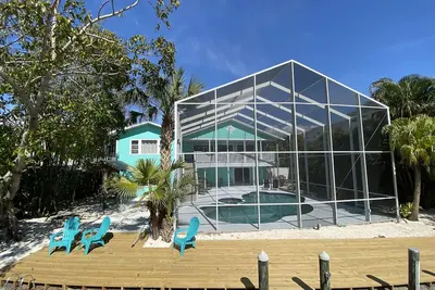 Image de Spacious Siesta Key Paradise-Canal front, private pool, walk to Sk Beach/Village