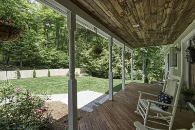 Image de Sunapee lakes region-ski and summer getaway. Private lake.