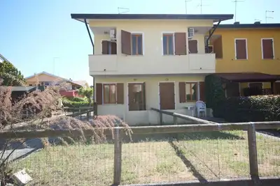 Image de Terraced house with private garden