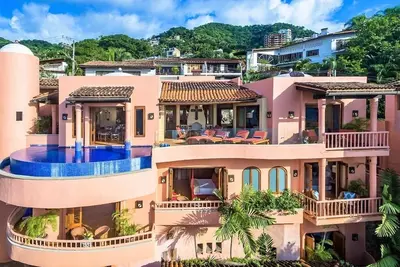 Image de Beach access Villa in Puerto Vallarta villa, pool and views and house staff
