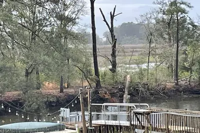 Image de Heron's Hideaway - Davis Canal fishing dock & kayak launch - dog friendly